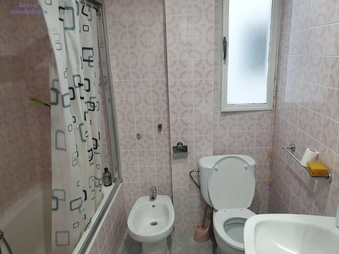 Baño de Piso en venta en  Logroño con Calefacción y Terraza