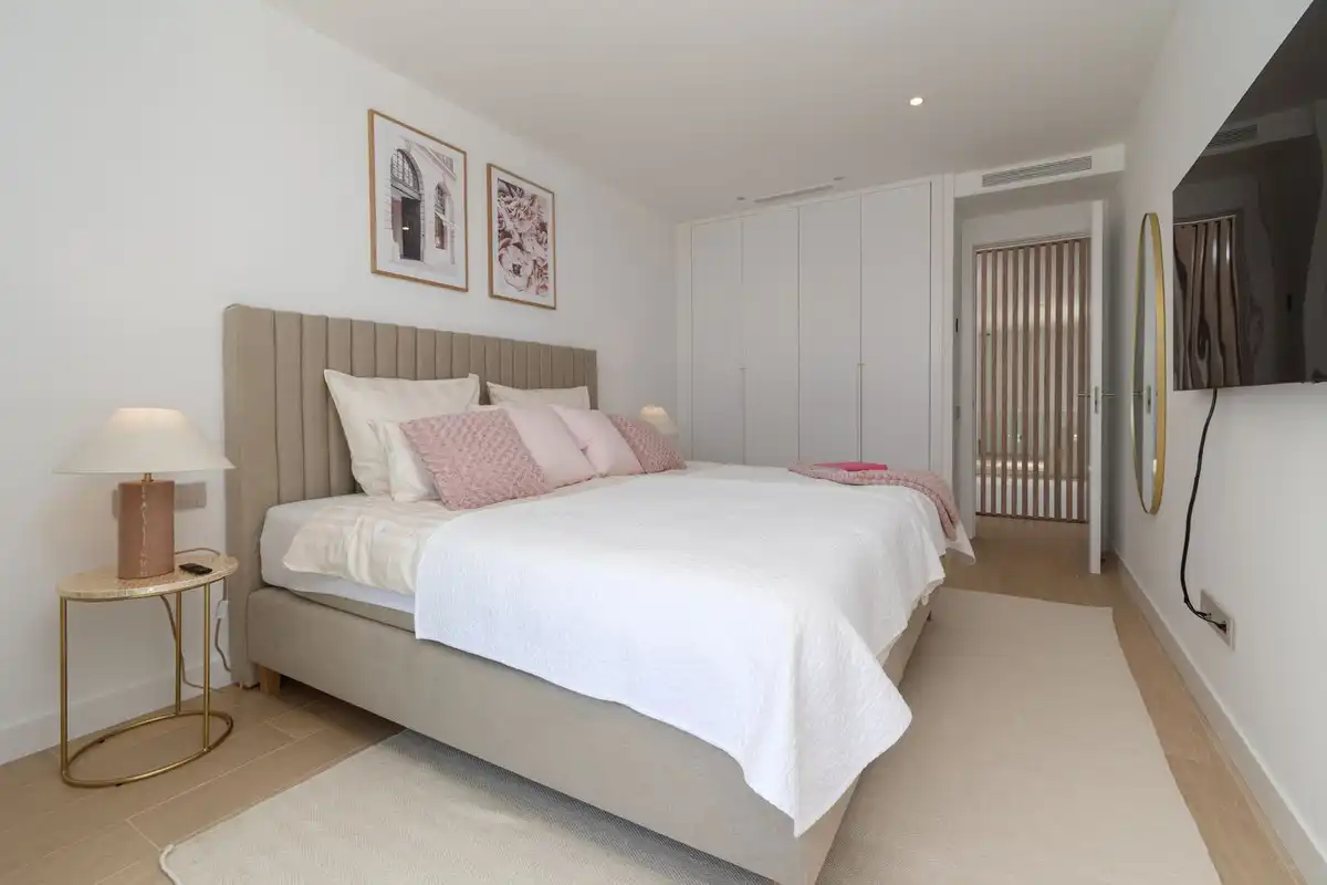 Dormitori de Casa o xalet en venda en Marbella amb Terrassa i Piscina
