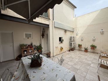 Haus zum Verkauf in Avenida Del General Luque