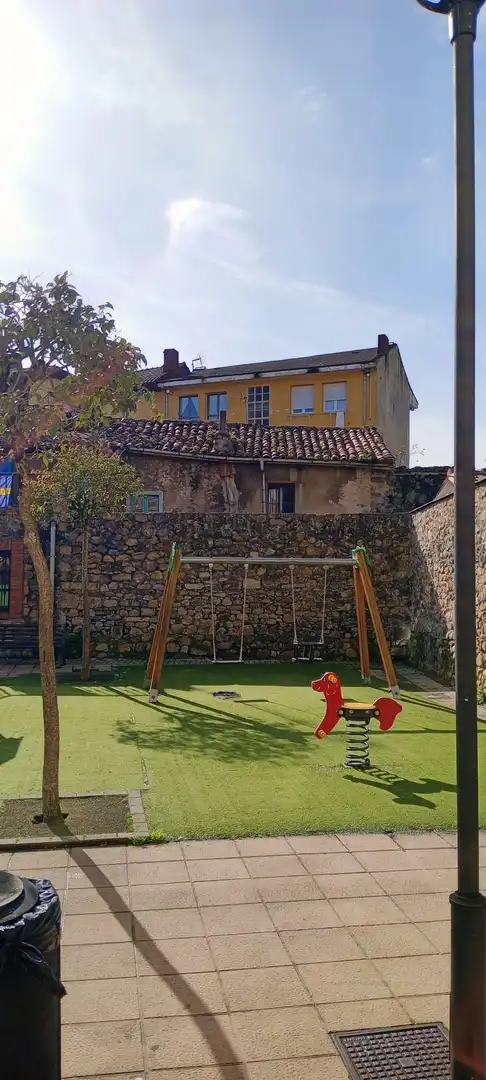Casa con jardín en venta en Parres, imagen 4