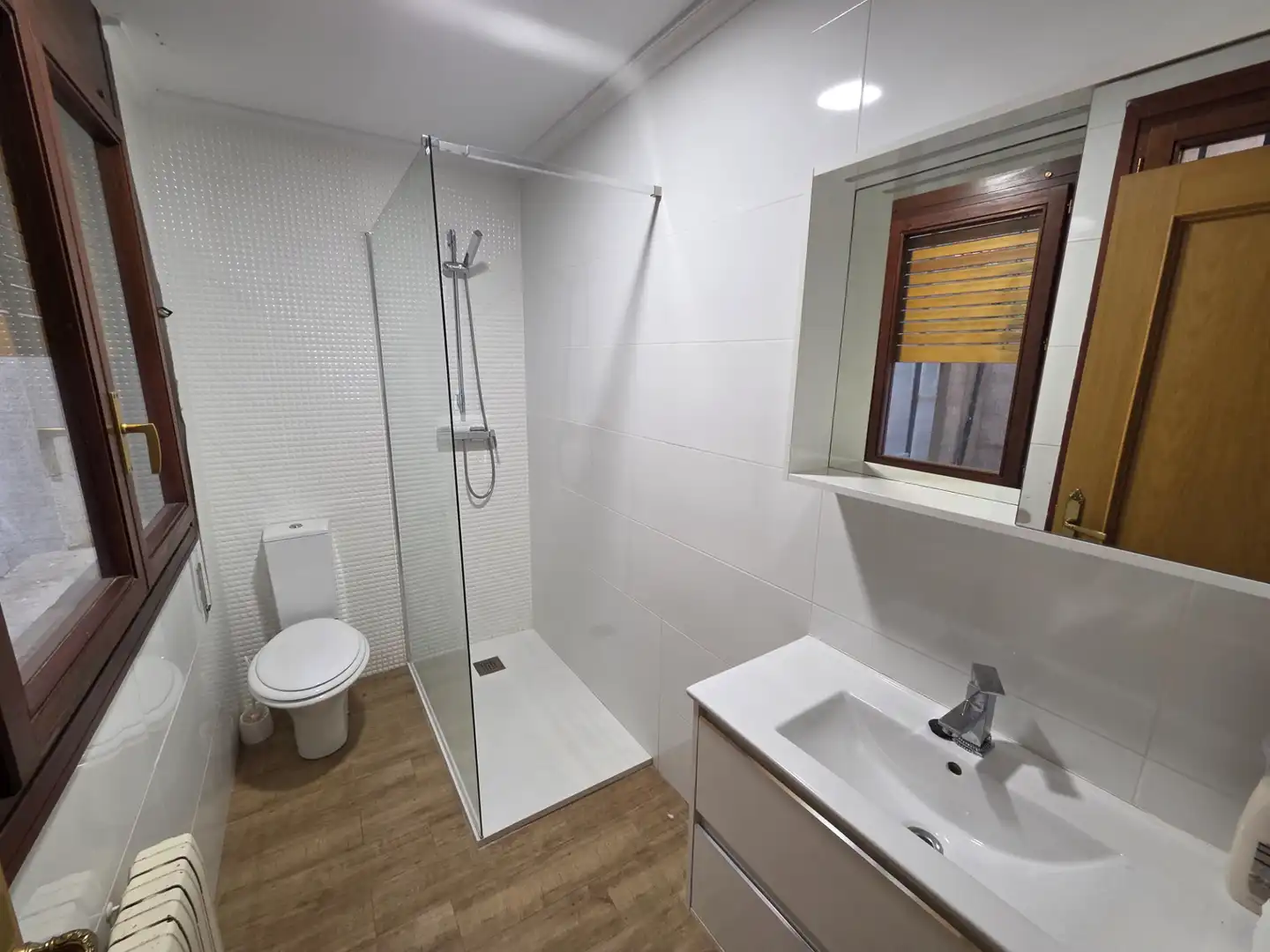 Baño de Piso en venta en Teruel con Calefacción