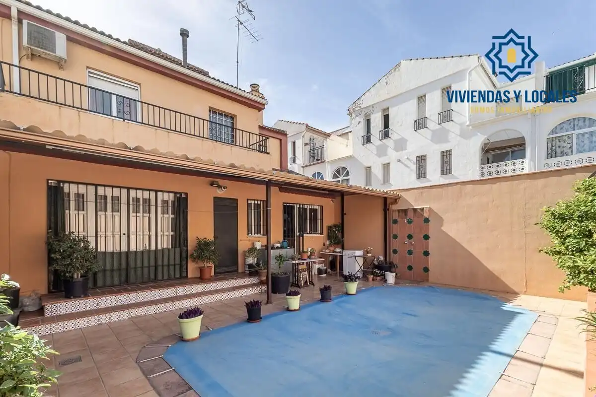 Detached house with terrace for sale in Santa Fe