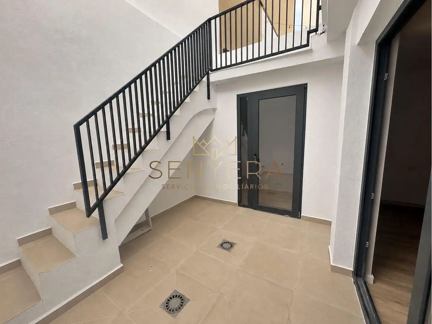 Casa adosada en venda en Valencia amb Aire condicionat, Parquet i Terrassa