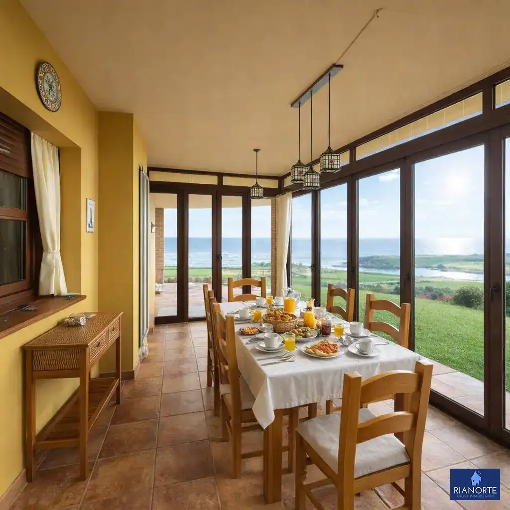 Comedor de Casa o chalet en venta en Gozón con Calefacción, Jardín privado y Terraza