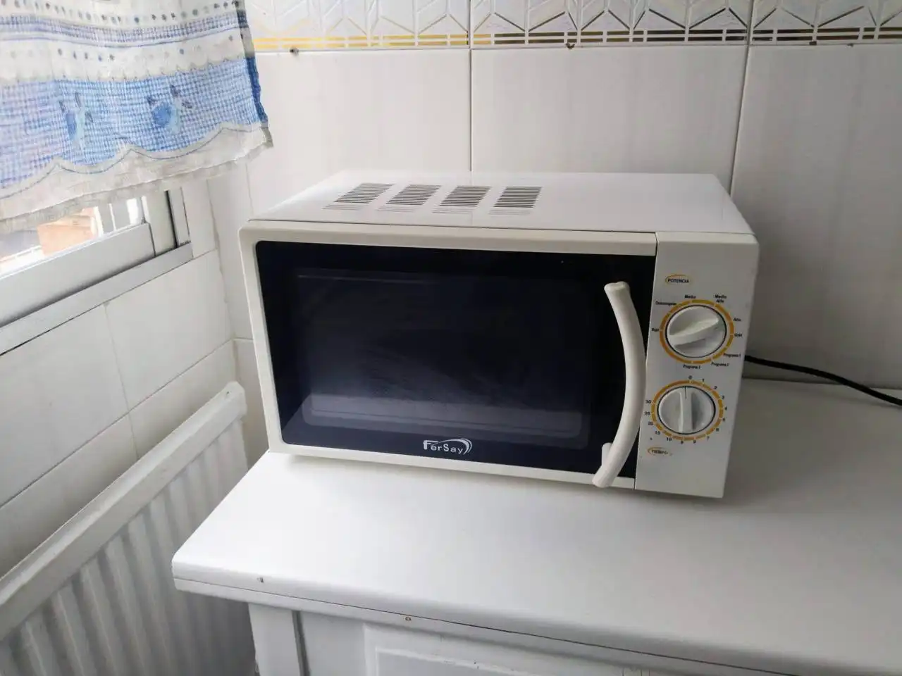 Kitchen of Flat for rent in Burgos  with Heating, Parquet flooring and Furnished