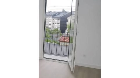 Foto 2 de Piso en venta en A Carballeira, Ourense Capital