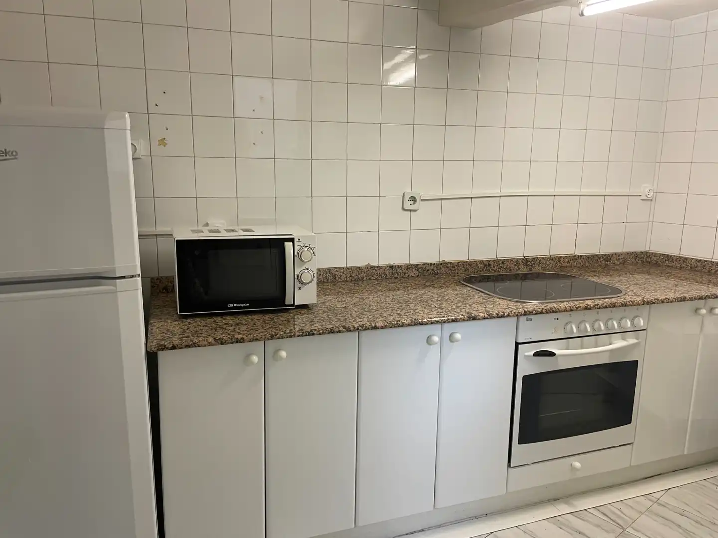 Cuina de Pis en venda en San Vicente de la Barquera amb Calefacció, Moblat i Forn