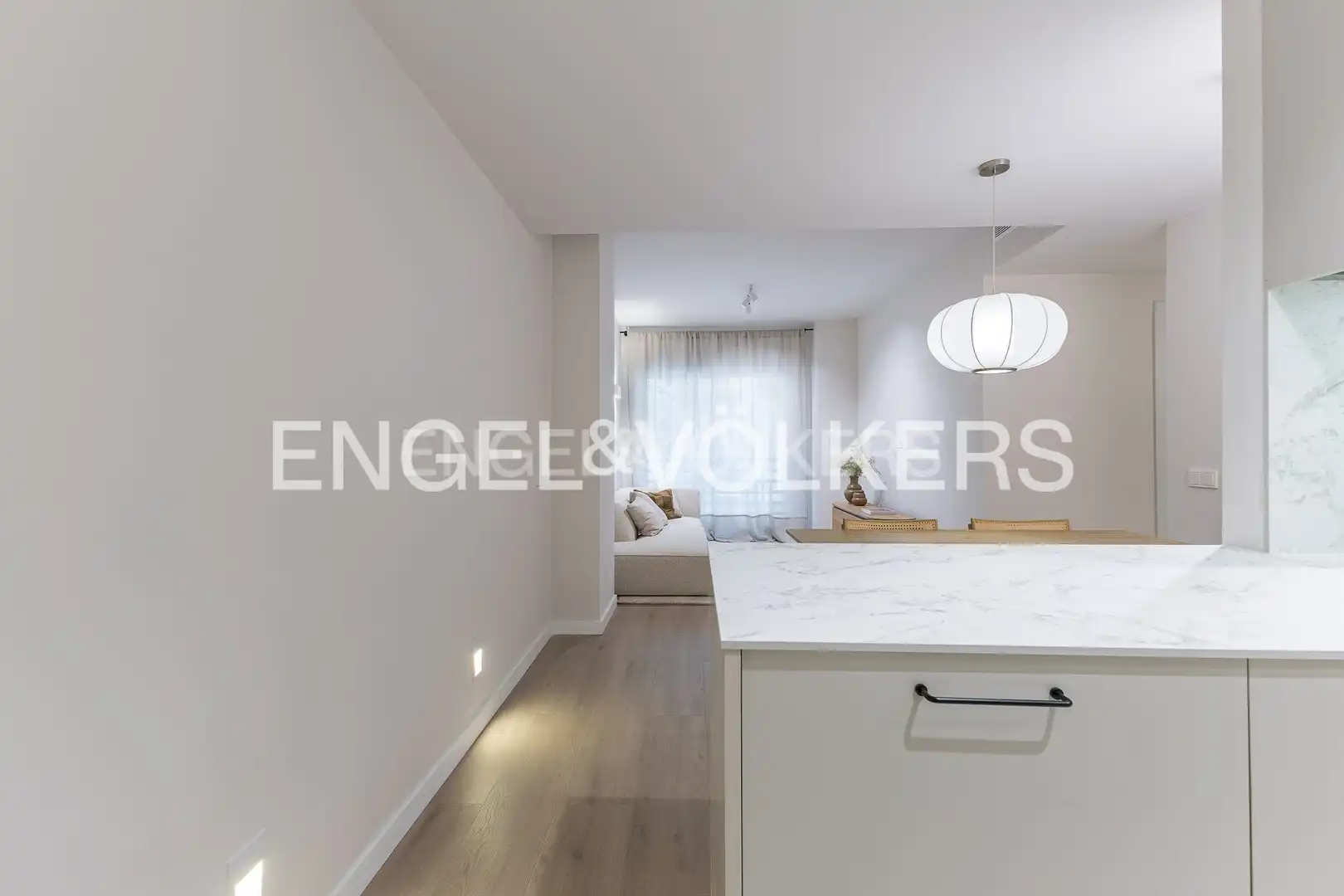 Vista exterior de Piso en venta en Barcelona con Aire acondicionado, Calefacción y Parquet