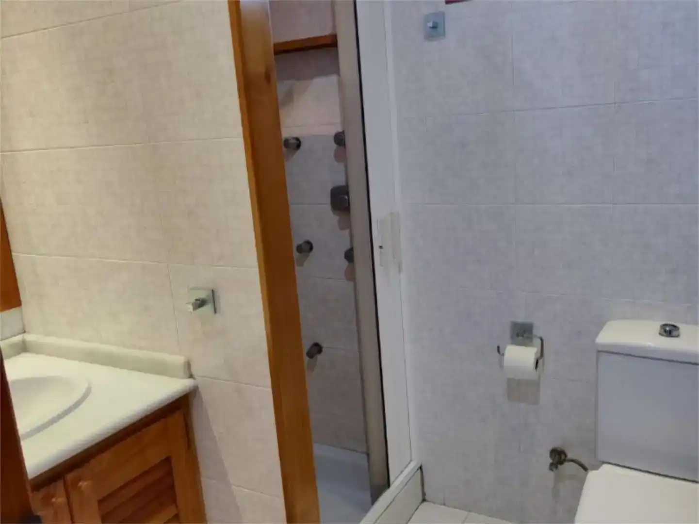 Baño de Piso en venta en A Rúa  con Balcón