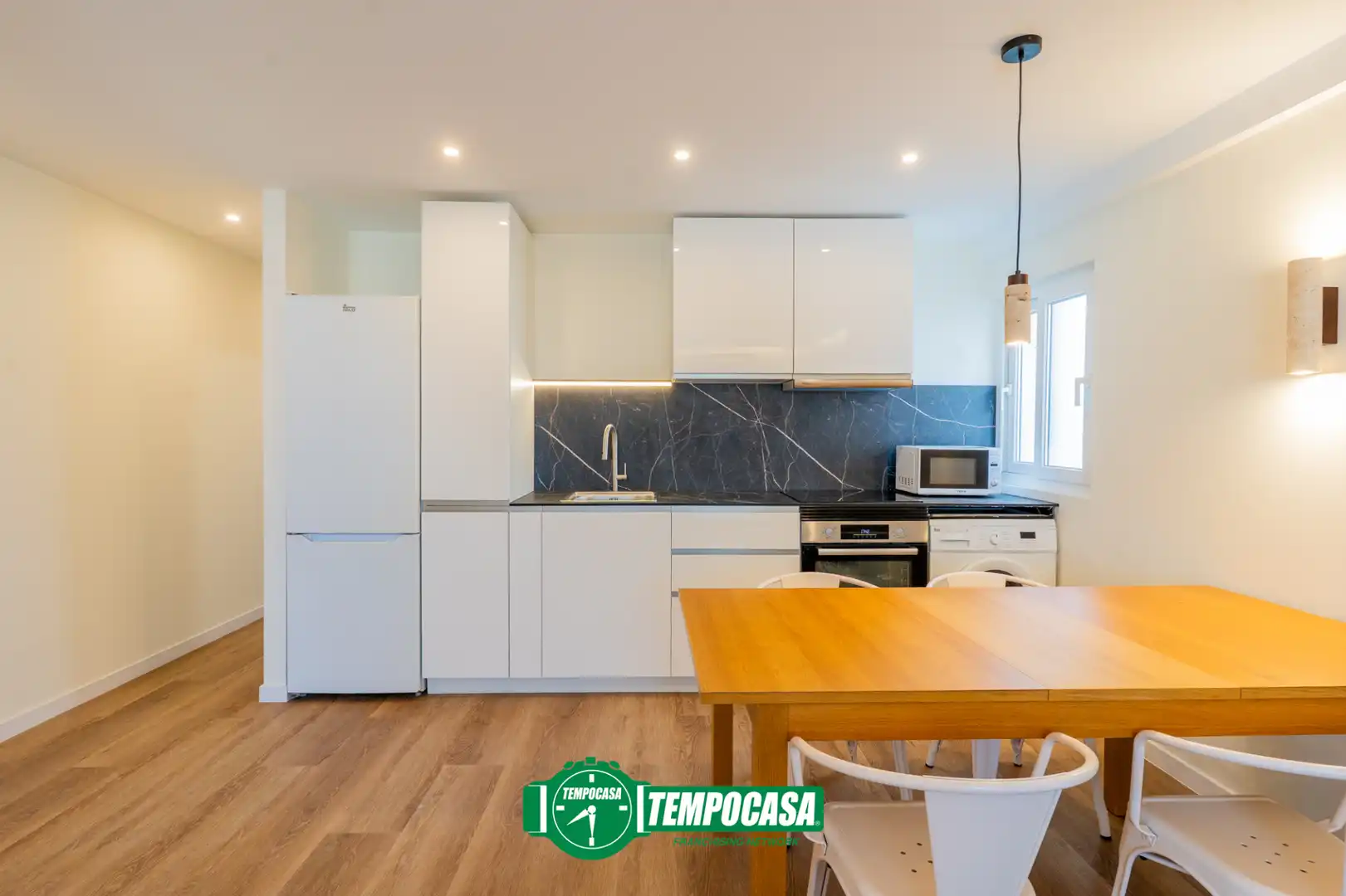 Cocina de Piso de alquiler en Valencia con Aire acondicionado, Calefacción y Amueblado
