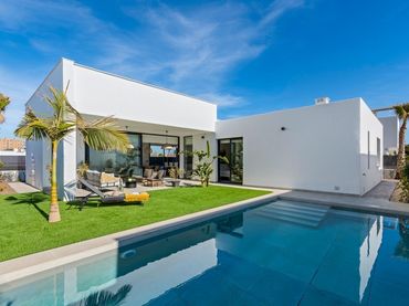 Chalet con piscina en venta en Mar Menor de Cartagena – Cabo de Palos