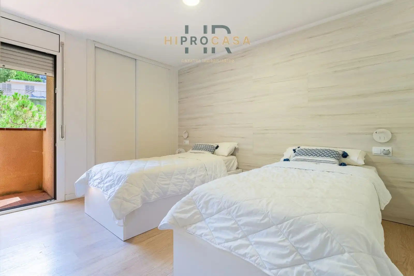 Habitación de Piso en venta en Población de Arroyo con Terraza y Amueblado