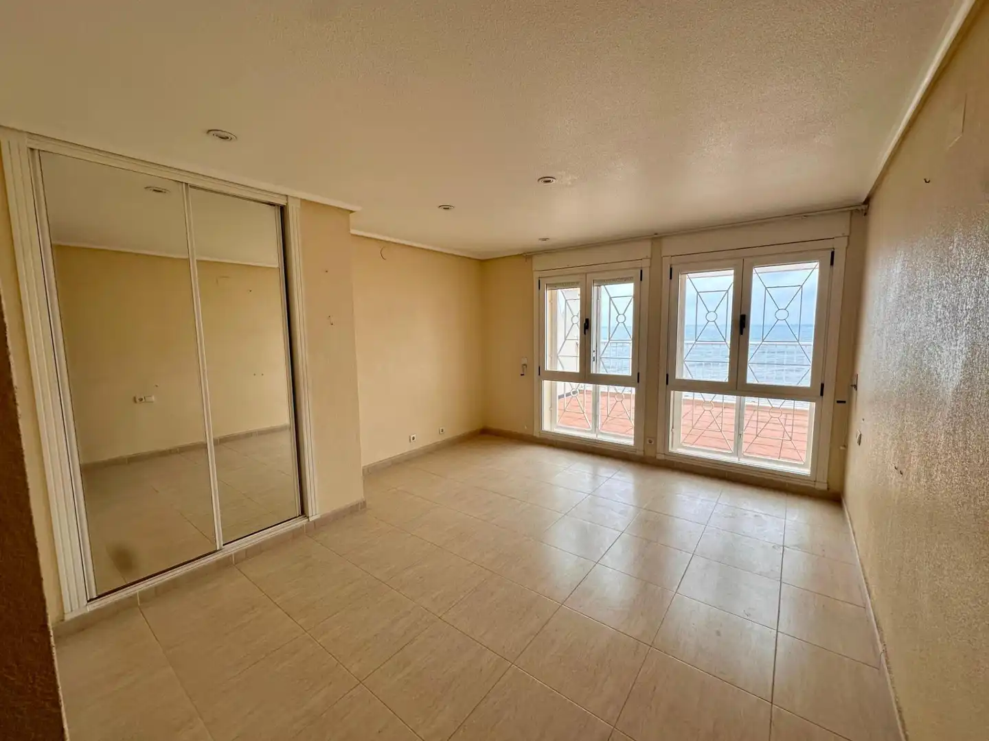 Ático en venta en Paseo Juan aparicio, 15, Las Piscinas Naturales
