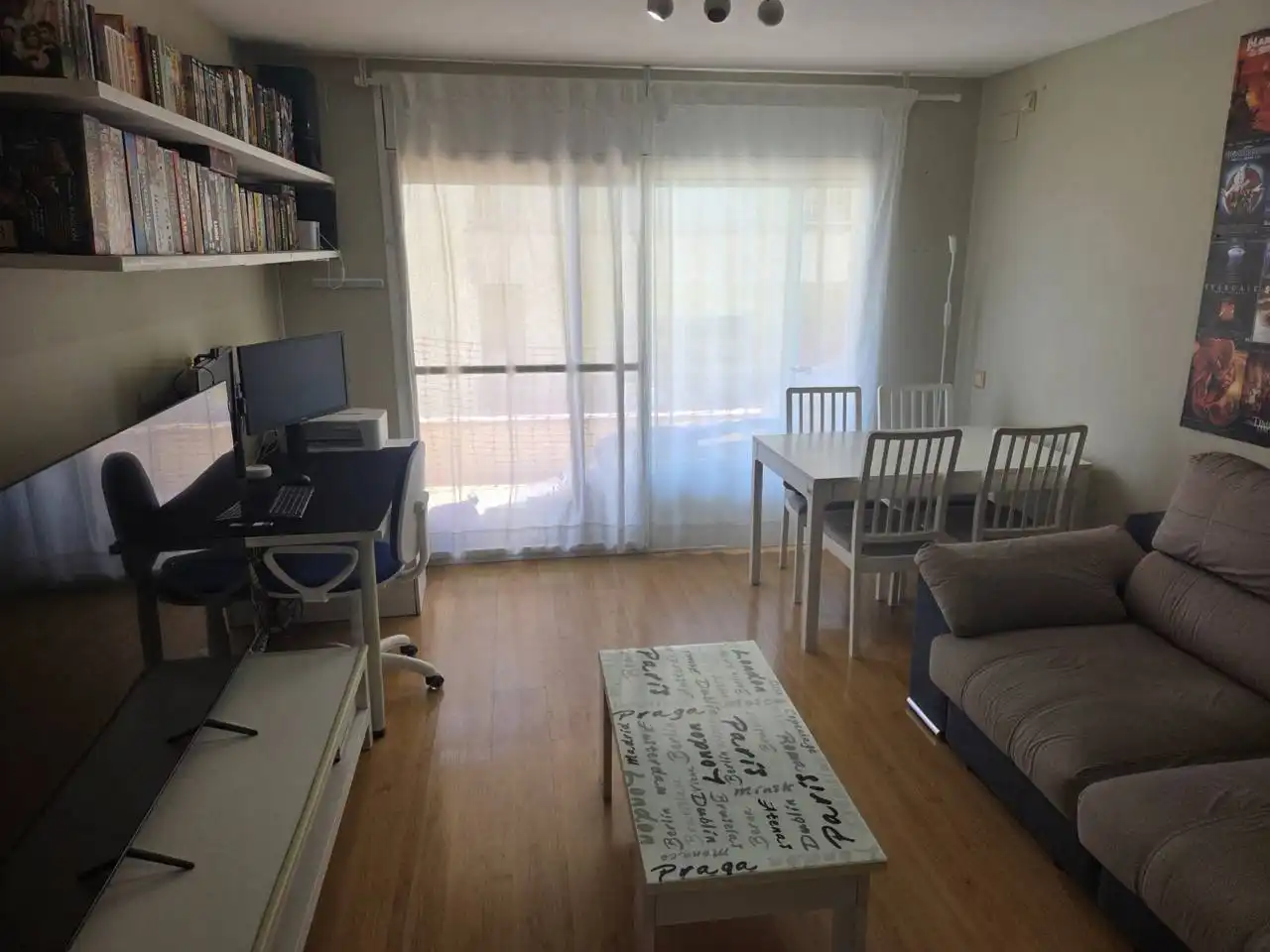 Wohnzimmer von Wohnung zum Verkauf in Cubelles mit Heizung, Parkett und Abstellraum