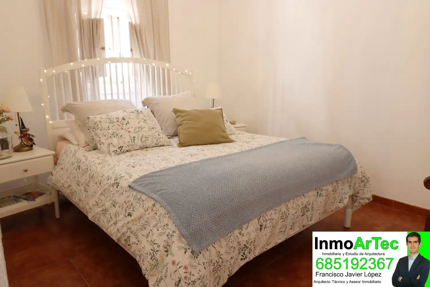Bedroom of Houses for sale in Fuente Vaqueros  with Swimming Pool and Furnished