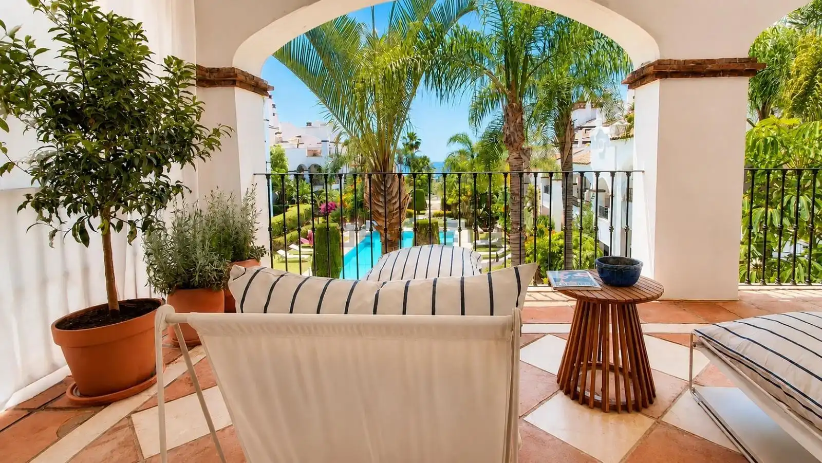 Apartament amb piscina en venda a Milla de Oro