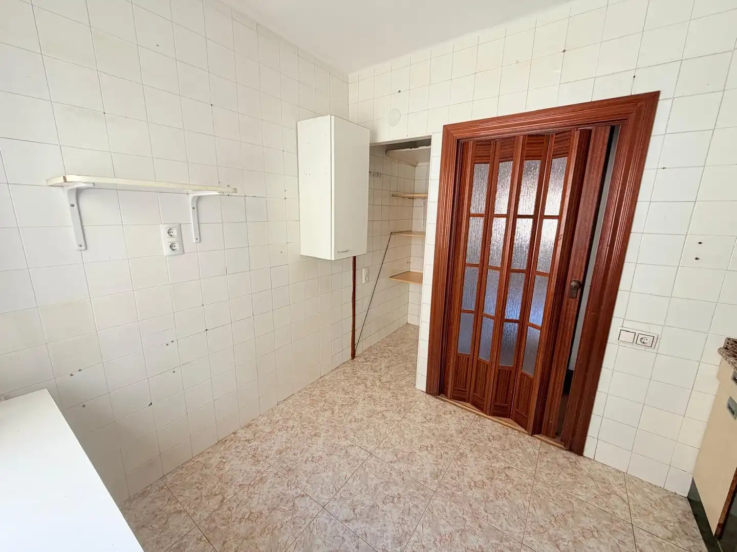 Cuina de Pis en venda en Oviedo  amb Calefacció