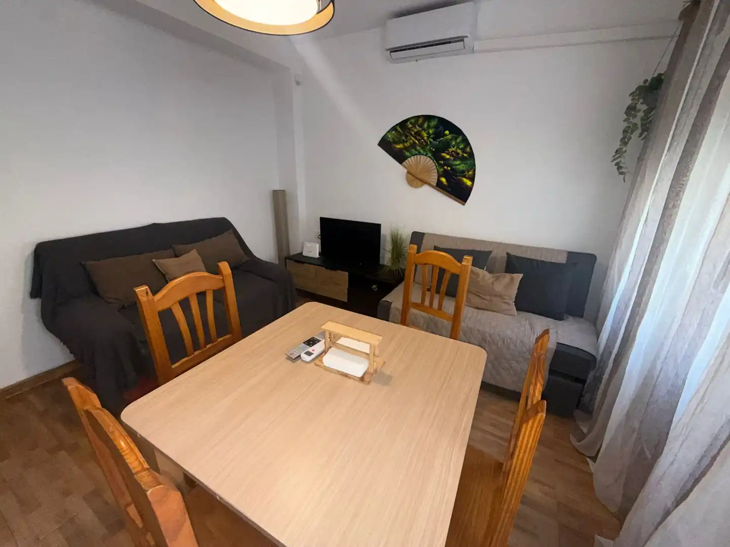 Sala d'estar de Casa adosada en venda en Granada amb Aire condicionat, Calefacció i Jardí privat