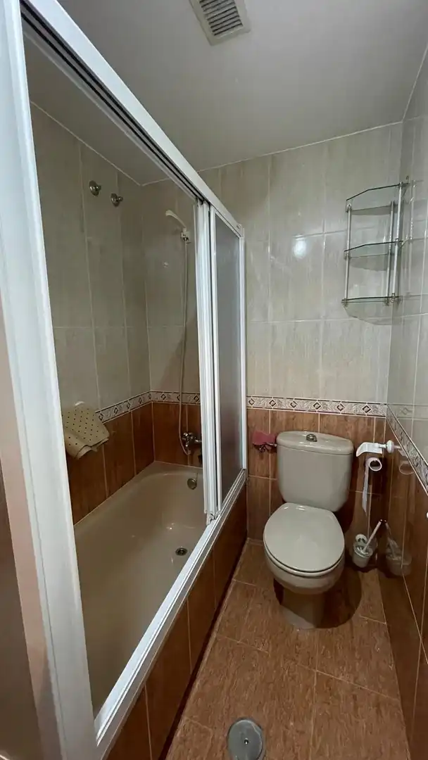 Bathroom of Apartments for rent in Ciudad Real  with Air Conditioner, Heating and Furnished