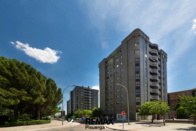Piso en Venta en Calle Morena, 5 en Girón
