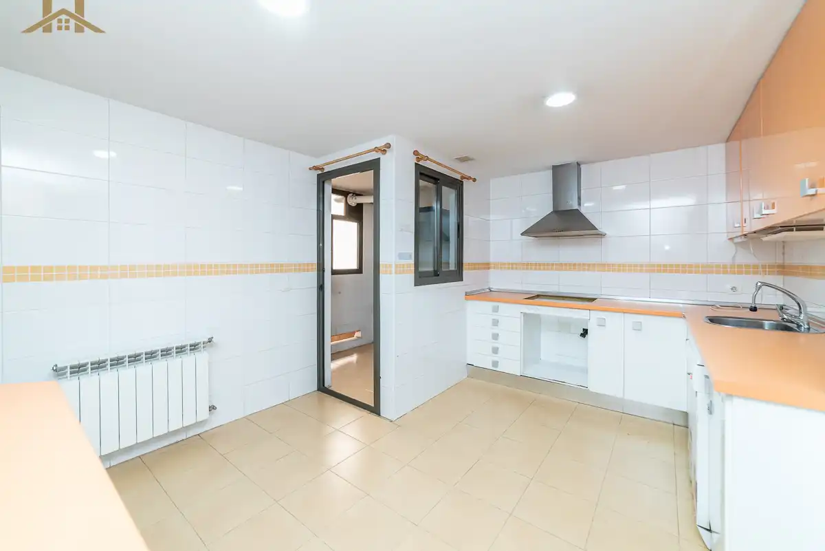 Cocina de Piso en venta en Leganés con Aire acondicionado, Calefacción y Terraza