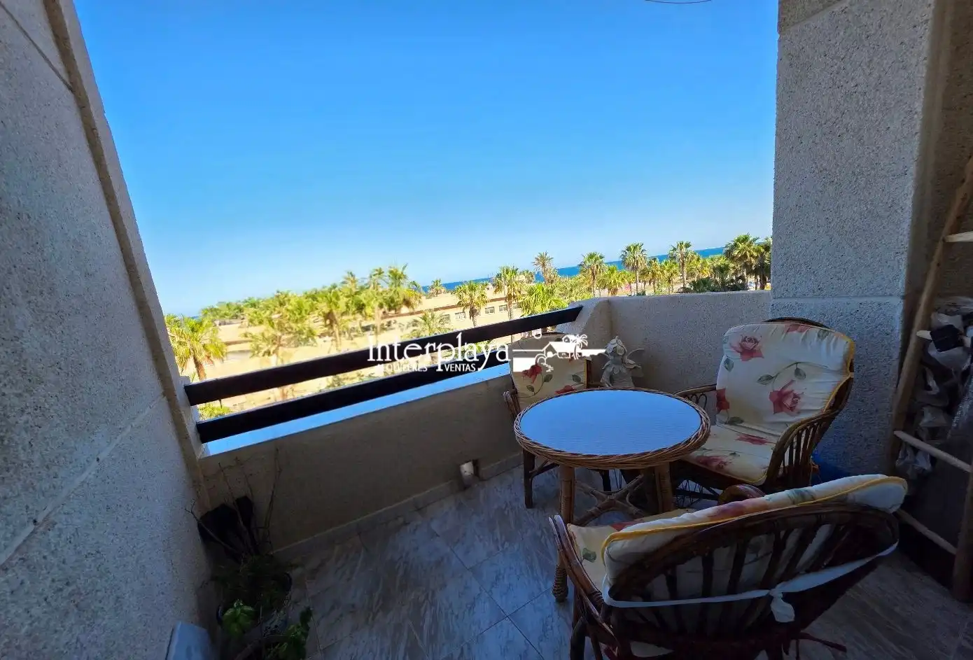 Terrasse von Maisonette zum Verkauf in La Manga del Mar Menor mit Klimaanlage, Möbliert und Gemeinschaftspool