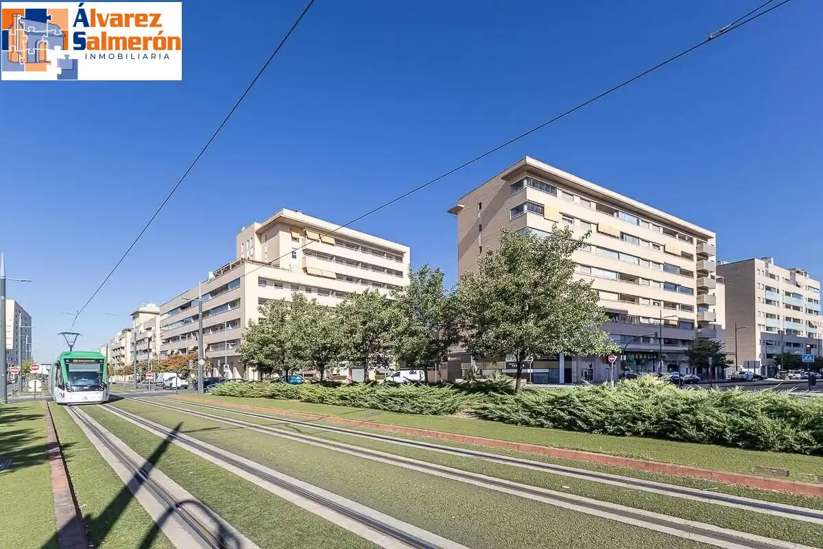 Penthouse mit Pool zum Verkauf in Avenida DE LA ILUSTRACION, imagen 33