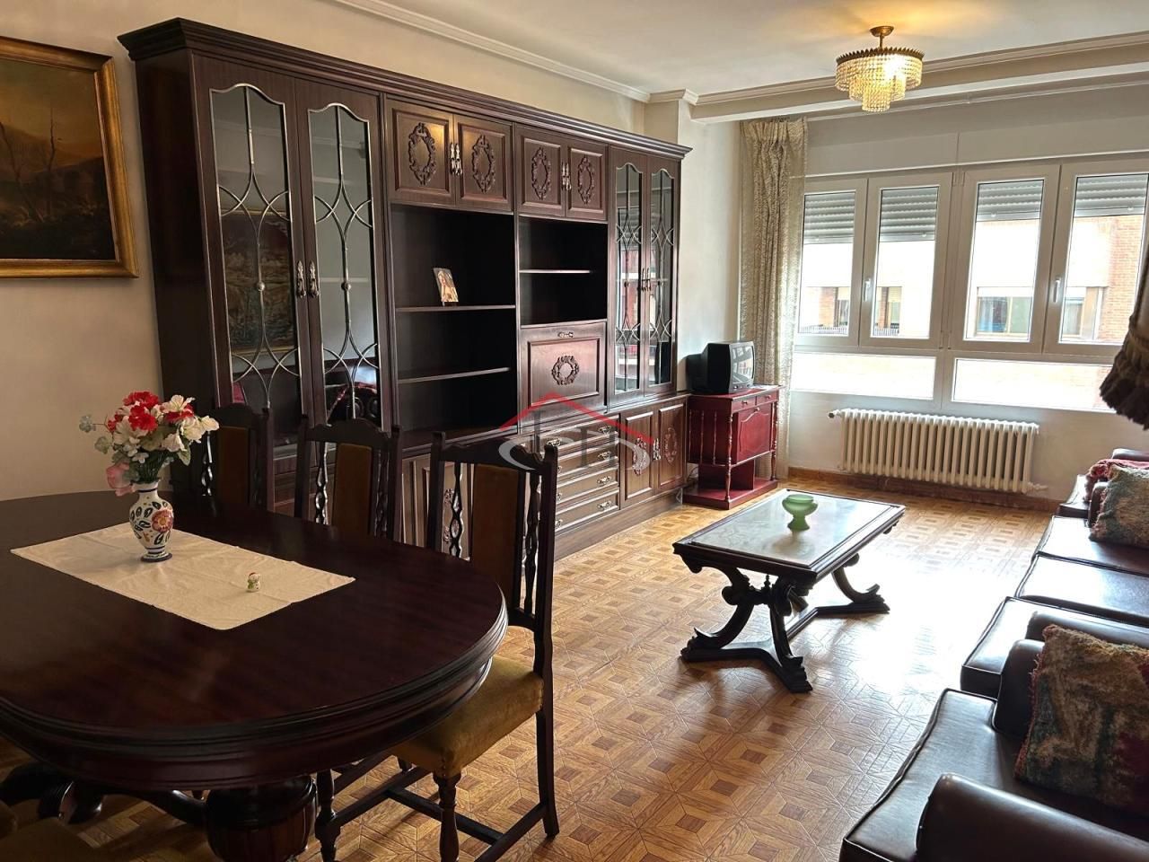 Living room of Flat for sale in León Capital   with Heating, Parquet flooring and Terrace