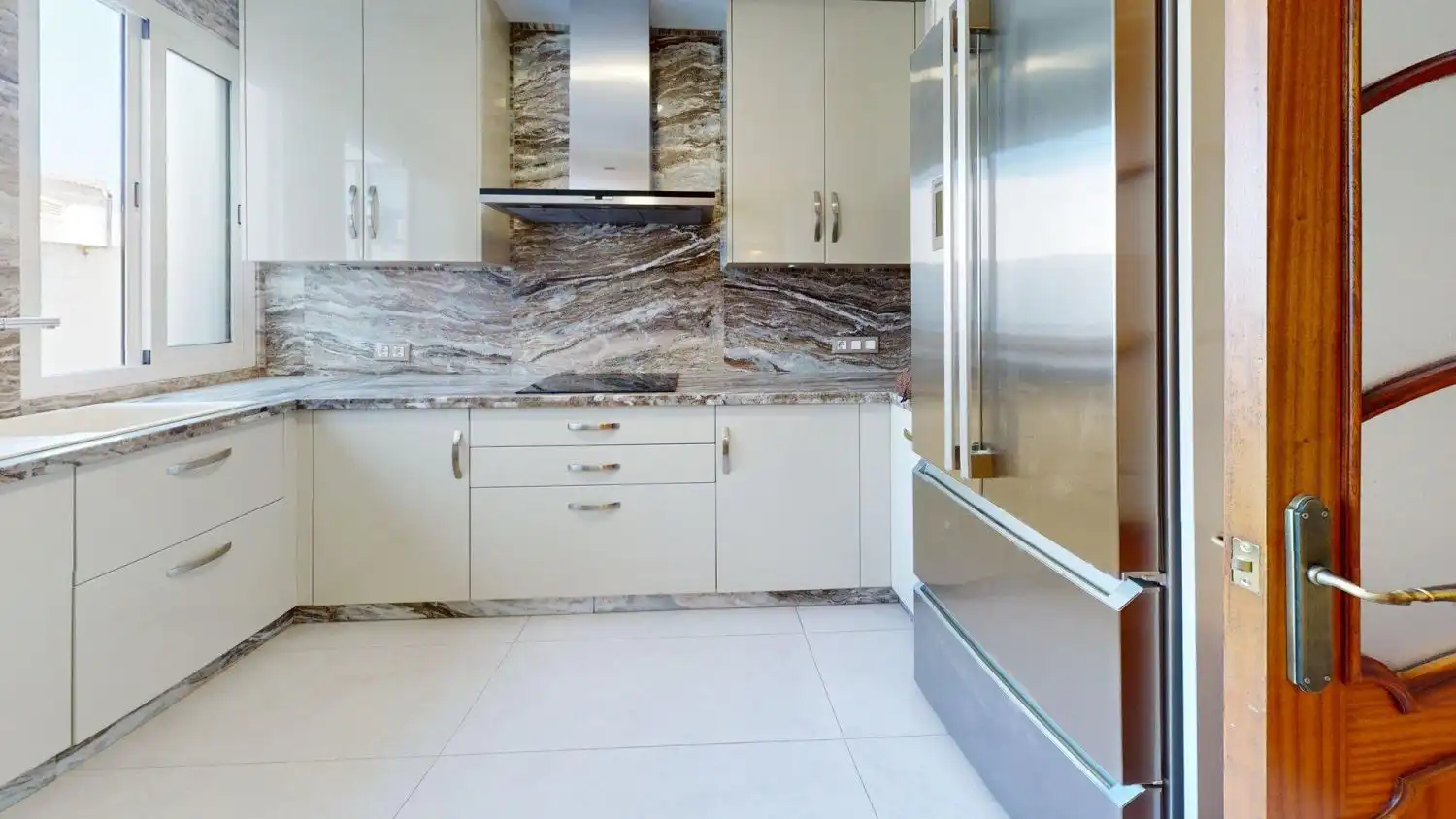Kitchen of Flat for rent in Sevilla  with Air Conditioner, Heating and Terrace