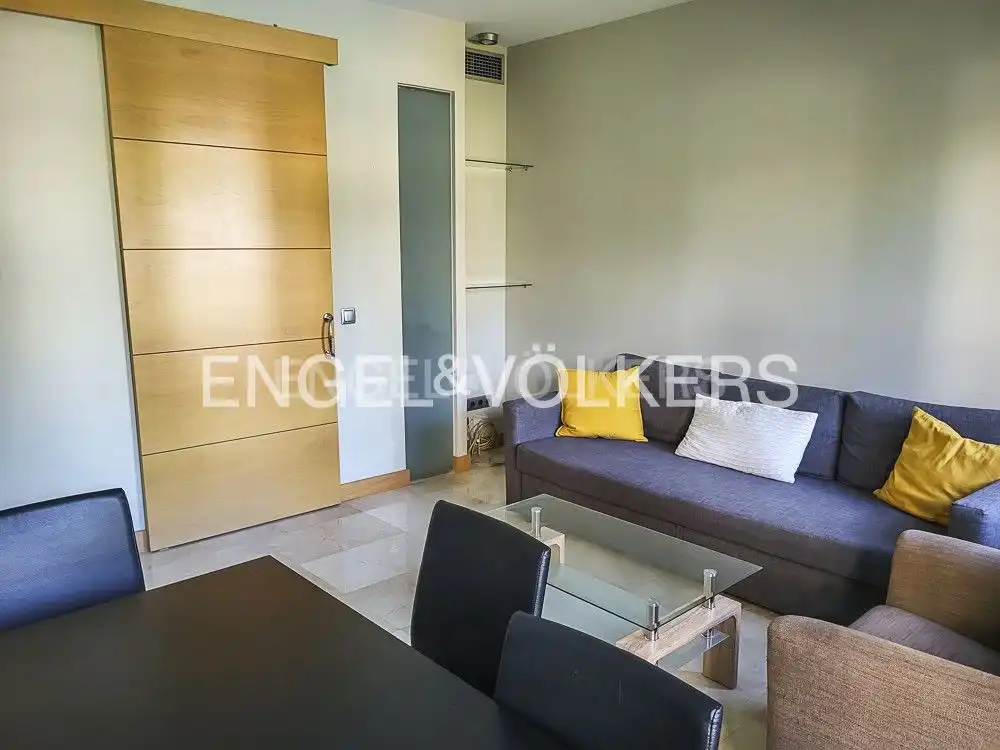 Balcony of Flat for rent in Madrid  with Air Conditioner, Heating and Private garden