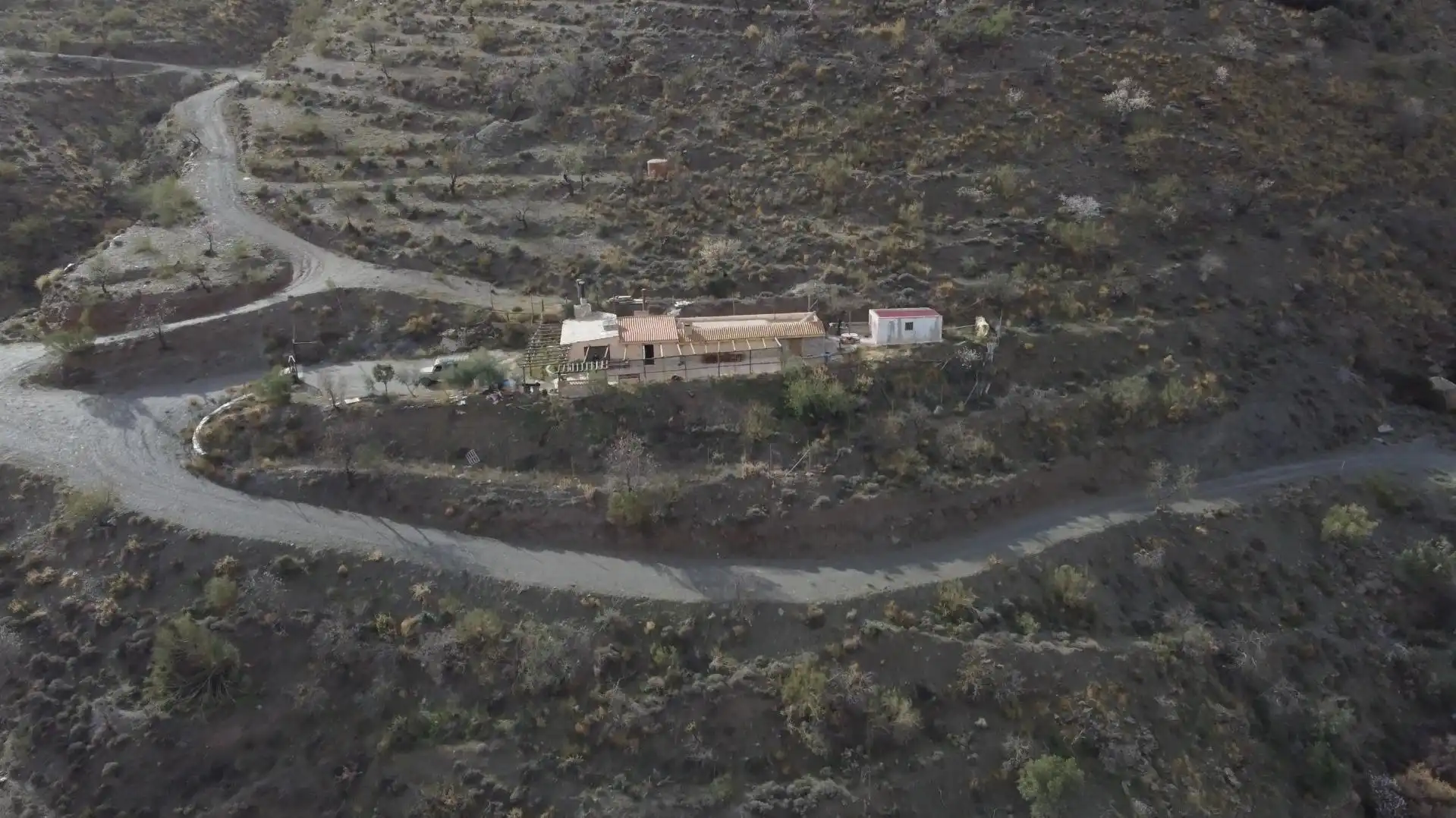 Vista exterior de Finca rústica en venda en Las Tres Villas amb Moblat