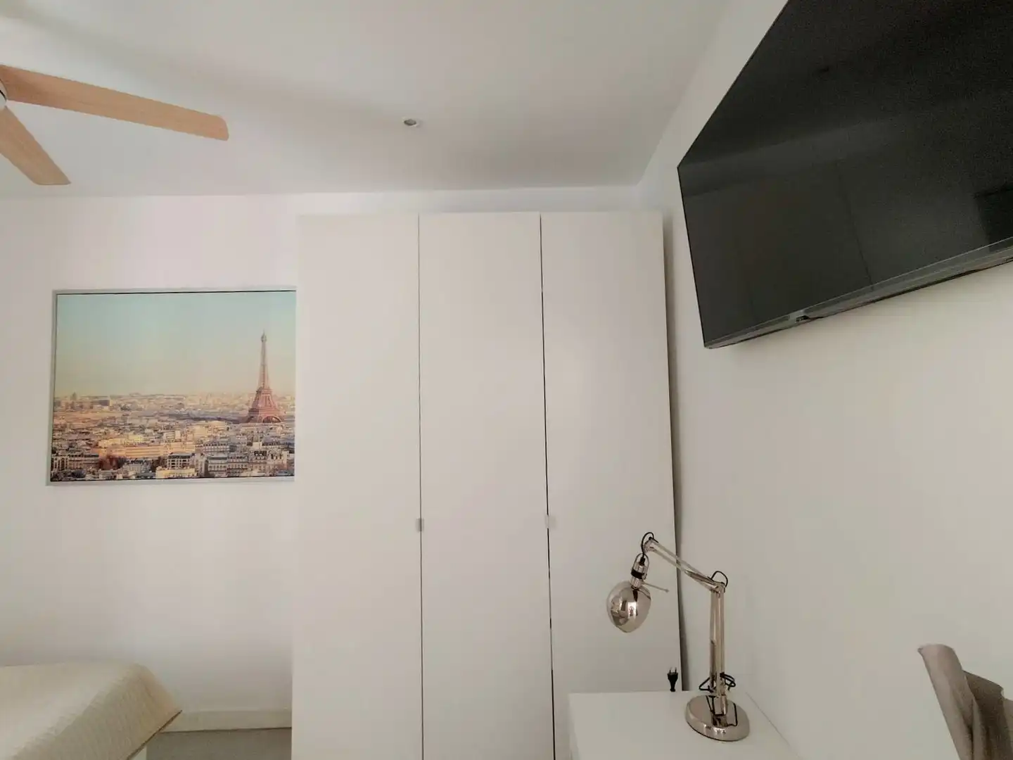 Dormitori de Loft de lloguer en Madrid amb Calefacció i Moblat