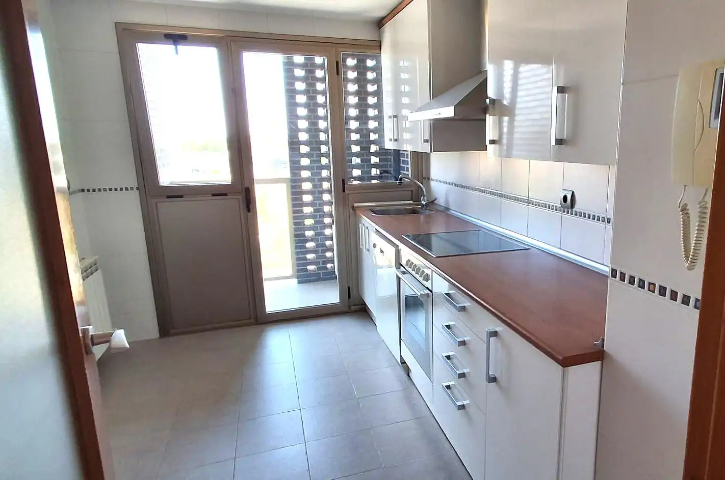 Cuina de Dúplex en venda en Valladolid amb Calefacció, Parquet i Terrassa
