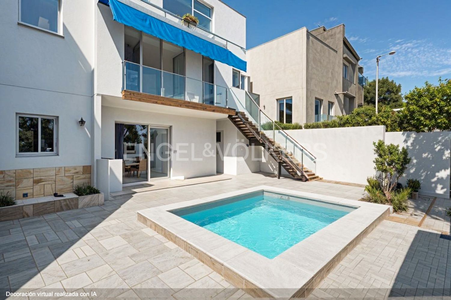 Piscina de Casa o chalet en venta en  Madrid Capital con Calefacción, Jardín privado y Parquet