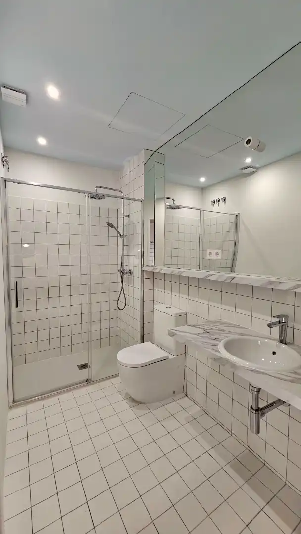 Baño de Piso en venta en Mataró con Aire acondicionado, Calefacción y Trastero