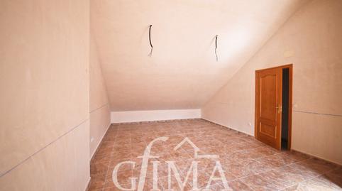 Foto 4 de Casa adosada en venda a Tomelloso, Ciudad Real