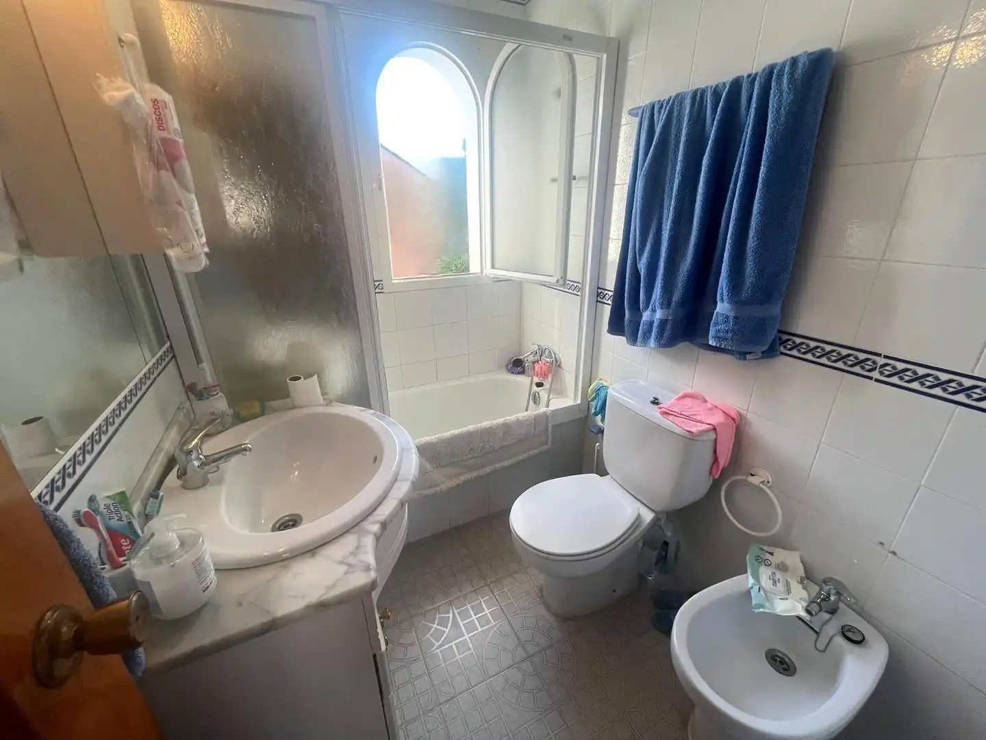 Baño de Casa adosada en venta en El Portil con Jardín privado, Terraza y Amueblado