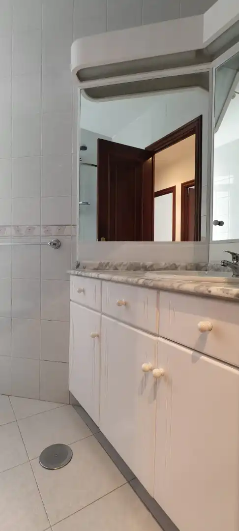 Bany de Pis en venda en A Coruña Capital  amb Calefacció i Forn