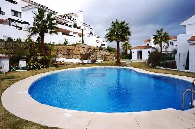Piscina de Garatge en venda en Casares