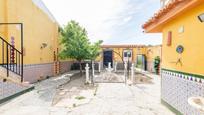 Vista exterior de Casa o xalet en venda en Santa Fe amb Aire condicionat, Jardí privat i Terrassa
