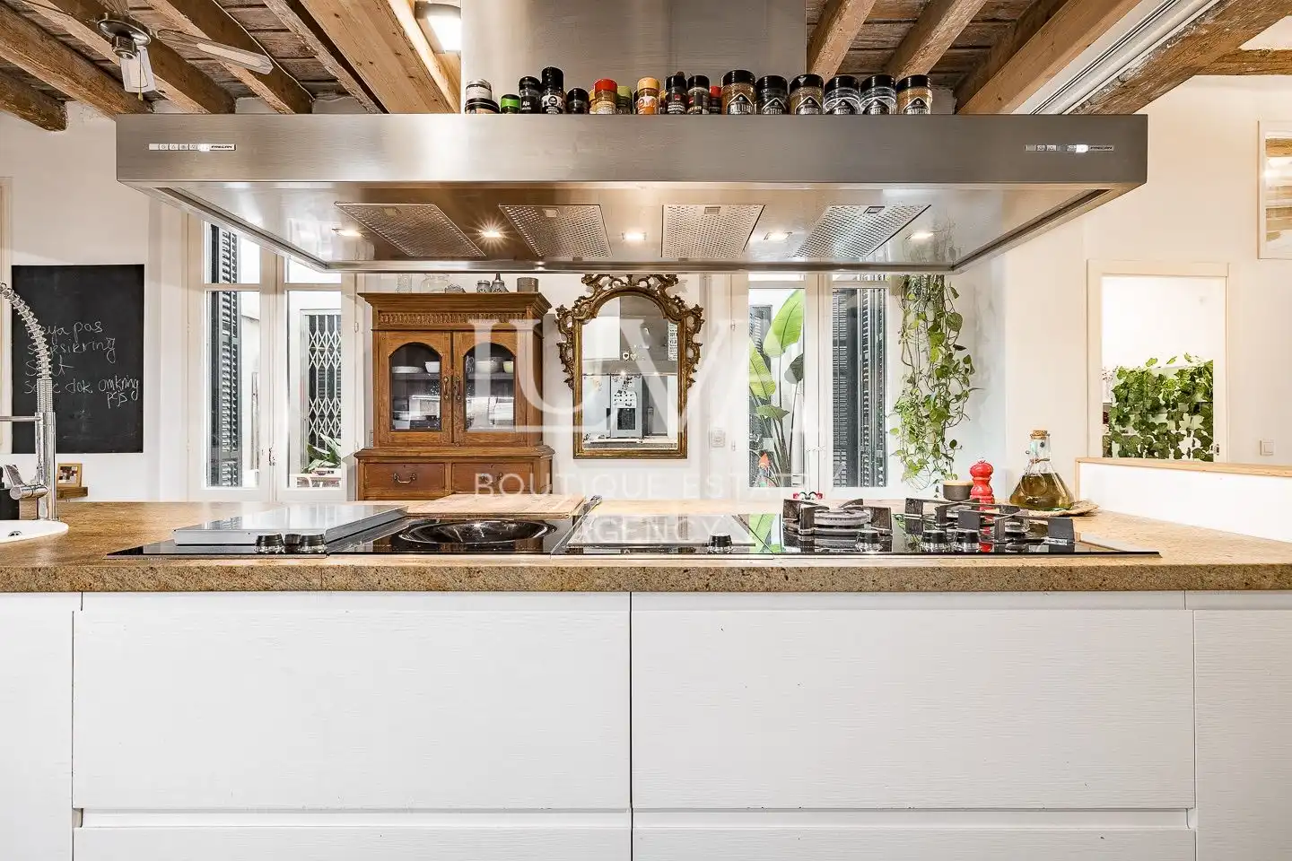 Cocina de Apartamento en venta en Barcelona con Aire acondicionado, Calefacción y Terraza