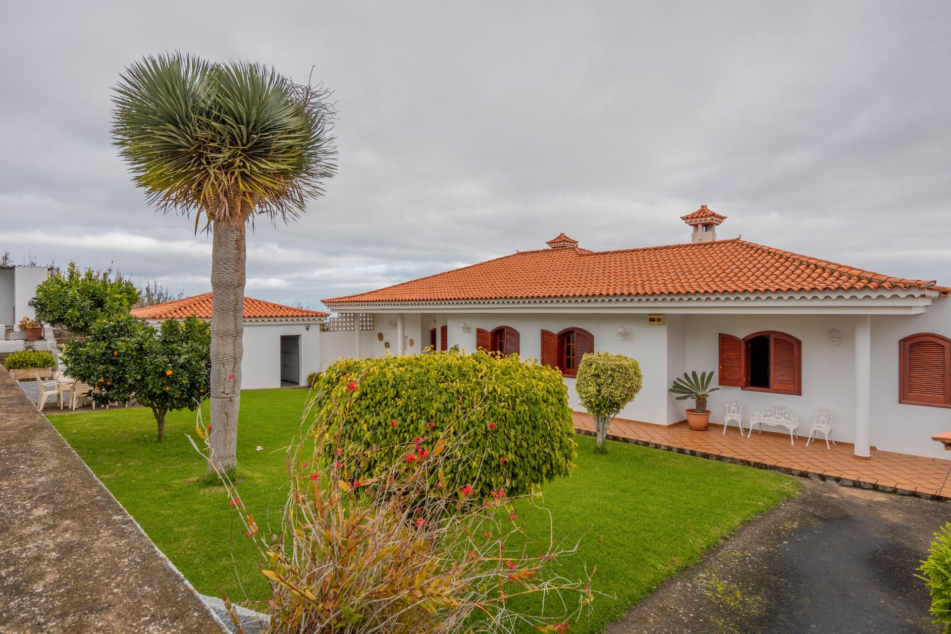 Exterior view of House or chalet for sale in Arucas  with Private garden, Parquet flooring and Terrace