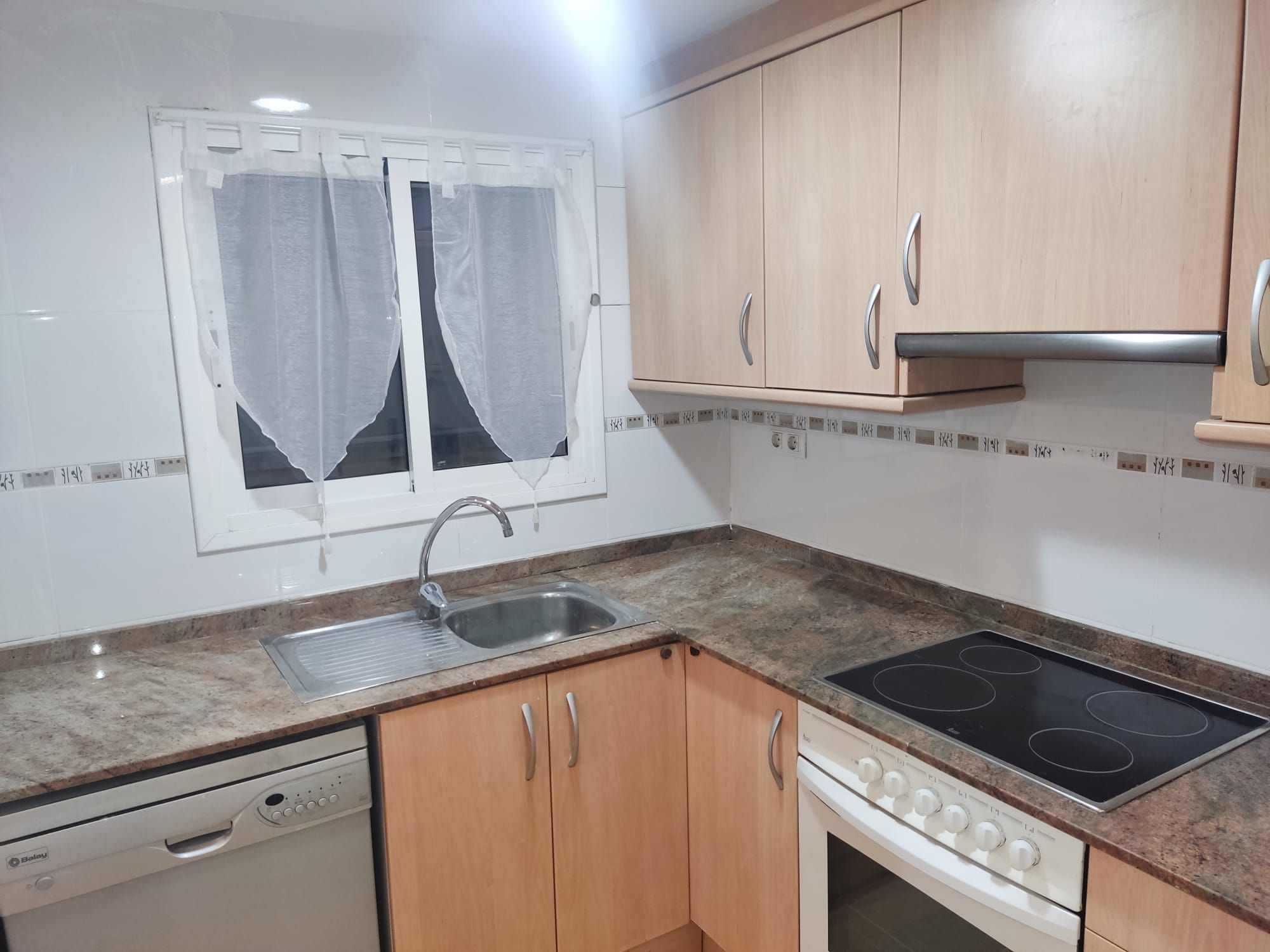 Kitchen of Flat for sale in Riudoms  with Air Conditioner, Heating and Terrace