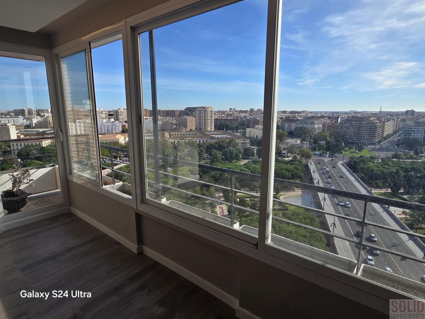 Bedroom of Flat to rent in  Valencia Capital  with Air Conditioner, Heating and Parquet flooring
