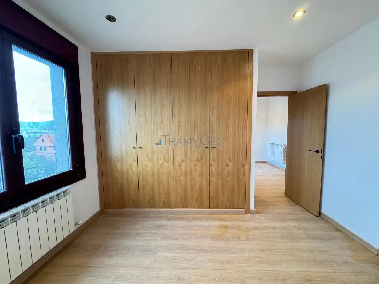 Habitación de Casa adosada en venta en Vigo  con Calefacción, Jardín privado y Terraza