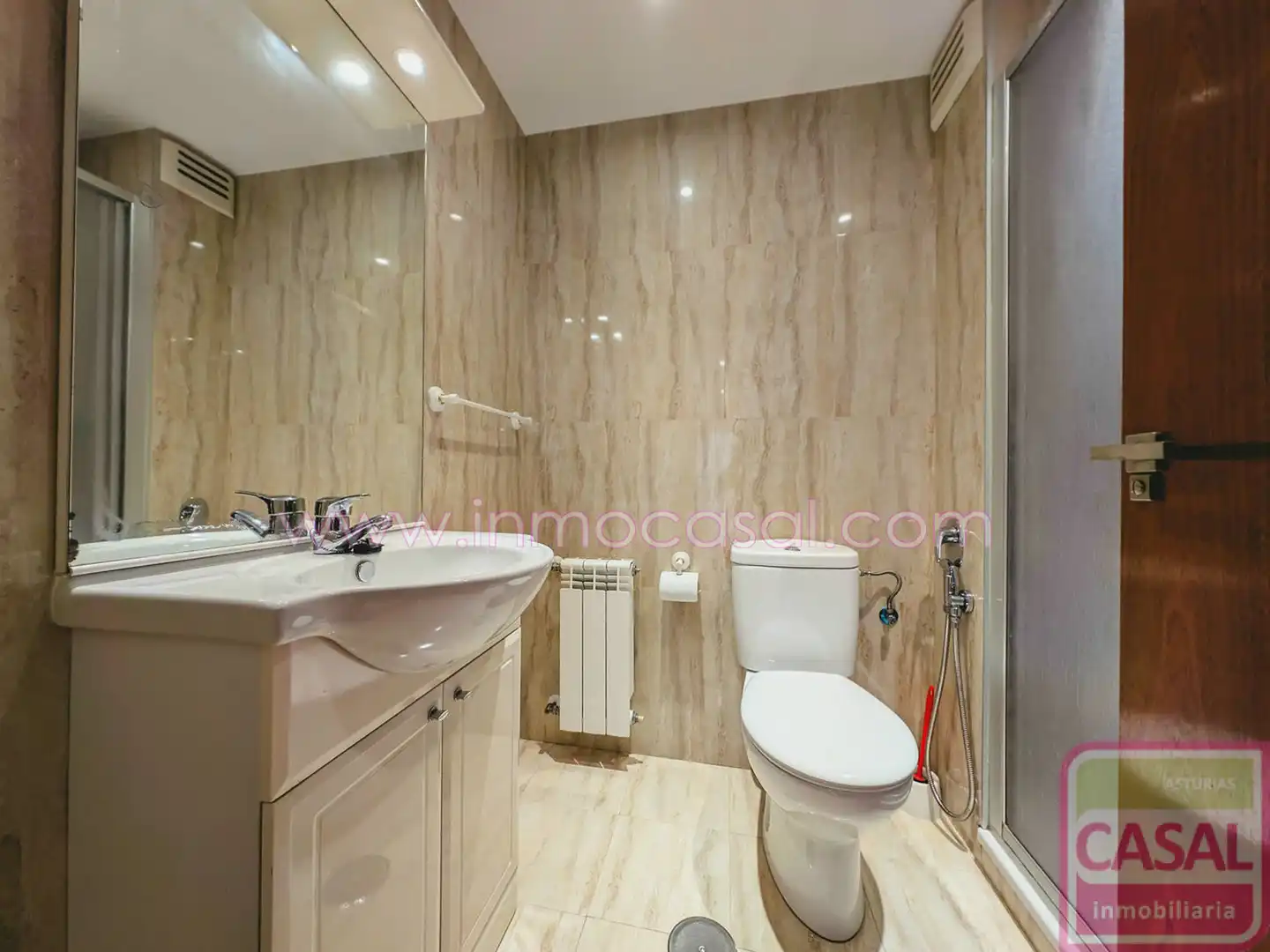 Bathroom of Flat for sale in Langreo  with Heating, Storage room and Furnished