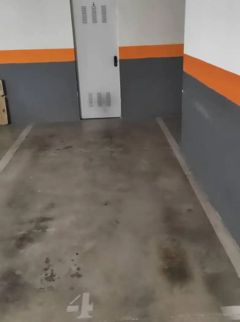 Parking of Flat for sale in Ciudad Real  with Air Conditioner, Heating and Storage room