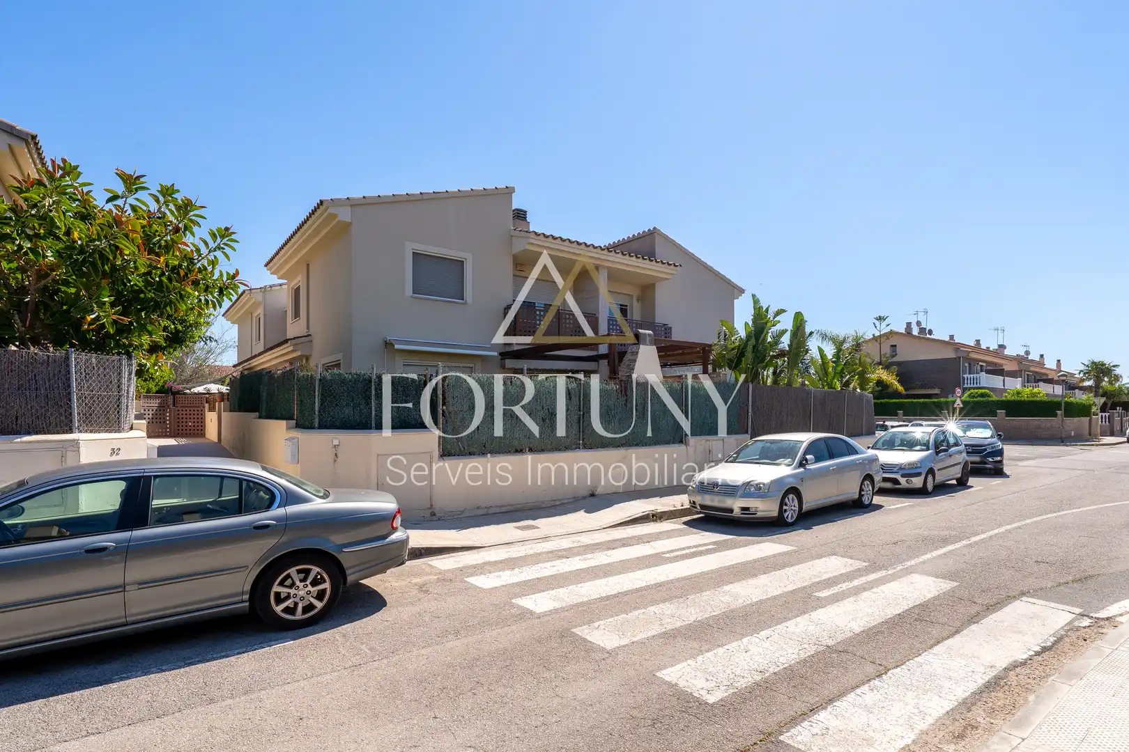 Vista exterior de Casa o chalet en venta en Cambrils con Trastero y Piscina