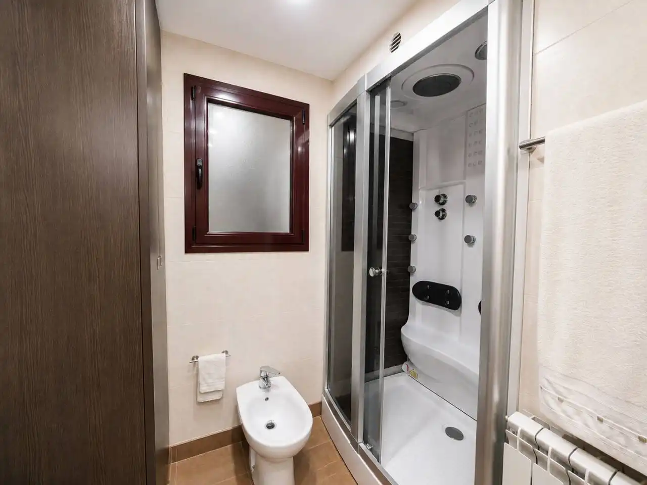 Baño de Piso en venta en Manlleu con Aire acondicionado, Calefacción y Terraza