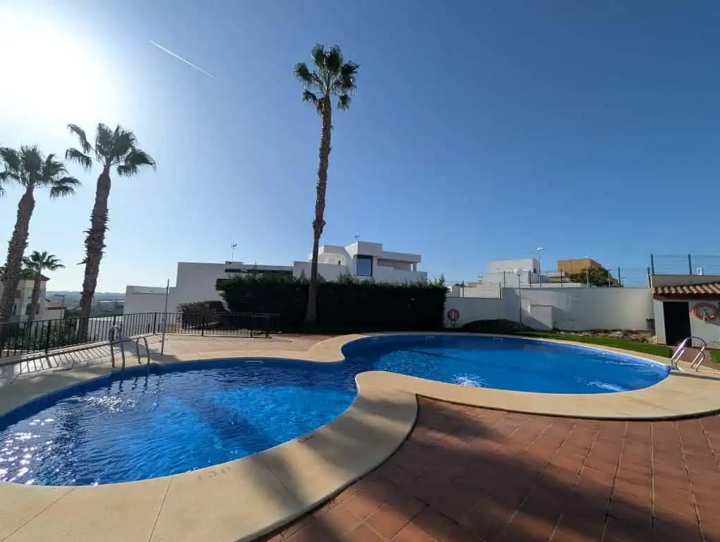 Piscina de Pis en venda en Ayamonte amb Aire condicionat, Terrassa i Piscina comunitària